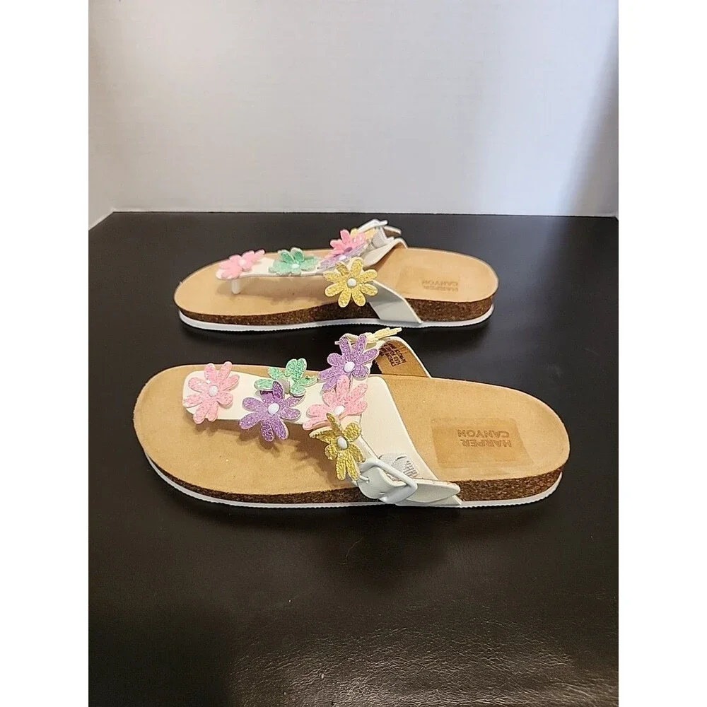 Harper Canyon Kids Girls White LEONA Floral Flip Flop Sandals Size 4 NWOT